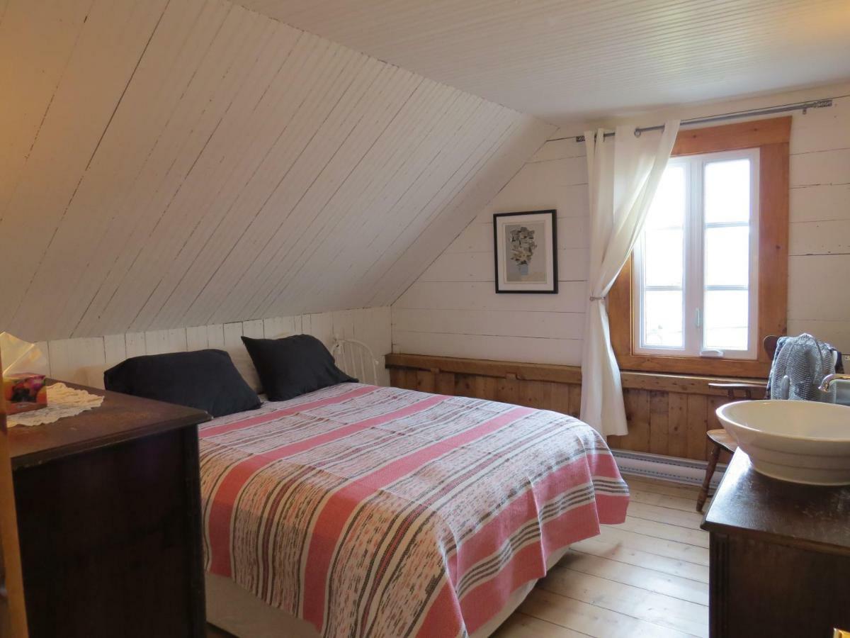 La Vieille Maison Rouge Saint-Tite Εξωτερικό φωτογραφία